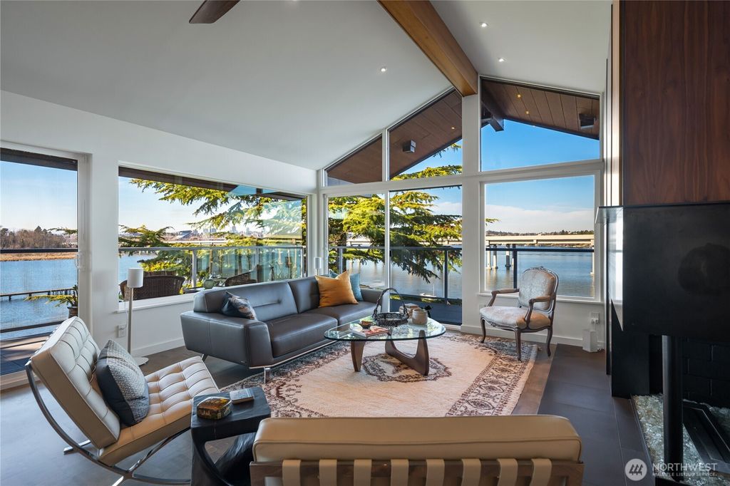 Photo of 2501 Canterbury Lane E #410, Seattle, WA 98112 (MLS # 2487637)