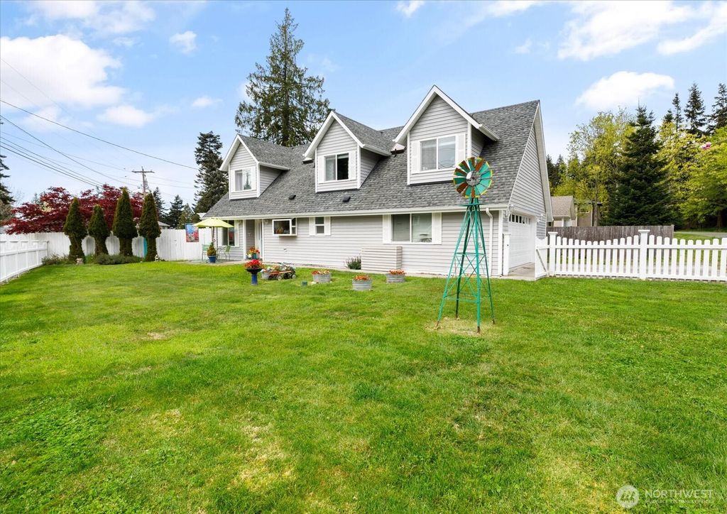 Photo of 1284 Nimitz Drive, Coupeville, WA 98239 (MLS # 2512087)