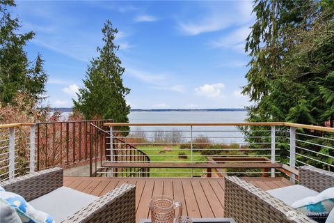 Photo of 610 Tala Shore Drive, Port Ludlow, WA 98365 (MLS # 2476811)