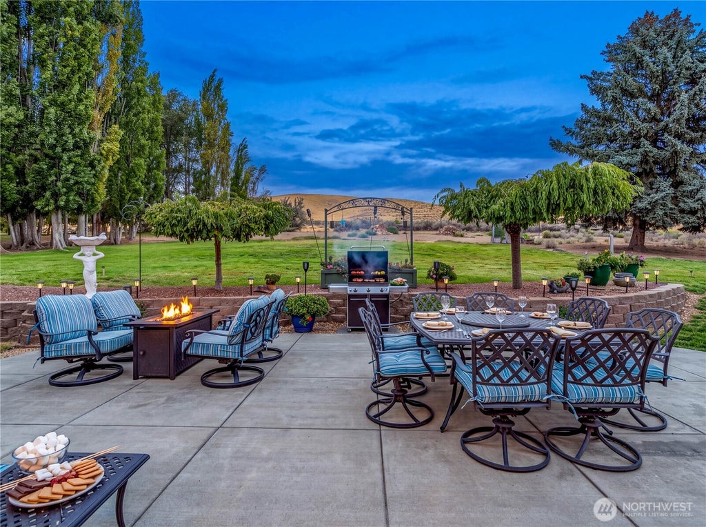 Photo of 5378 Painted Hills RD, Ephrata, WA 98823 (MLS # 2580442)