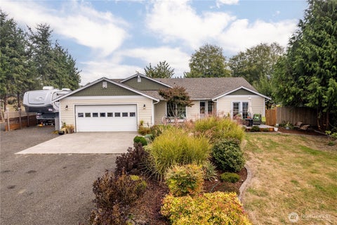 Photo of 126 Greenwood Road, Cathlamet, WA 98612 (MLS # 2585225)