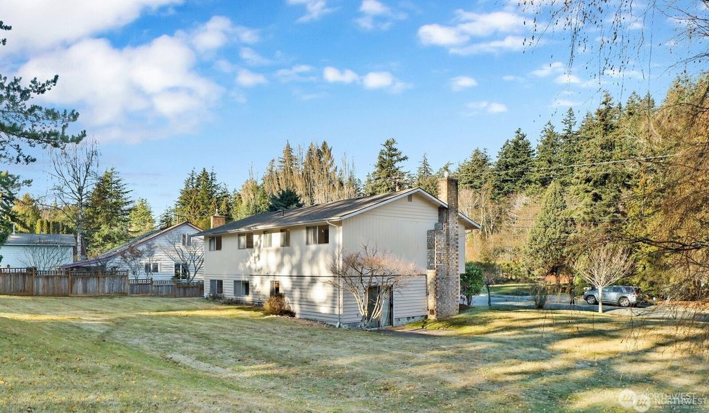 Photo of 526 Willow Road, Bellingham, WA 98225 (MLS # 2520754)