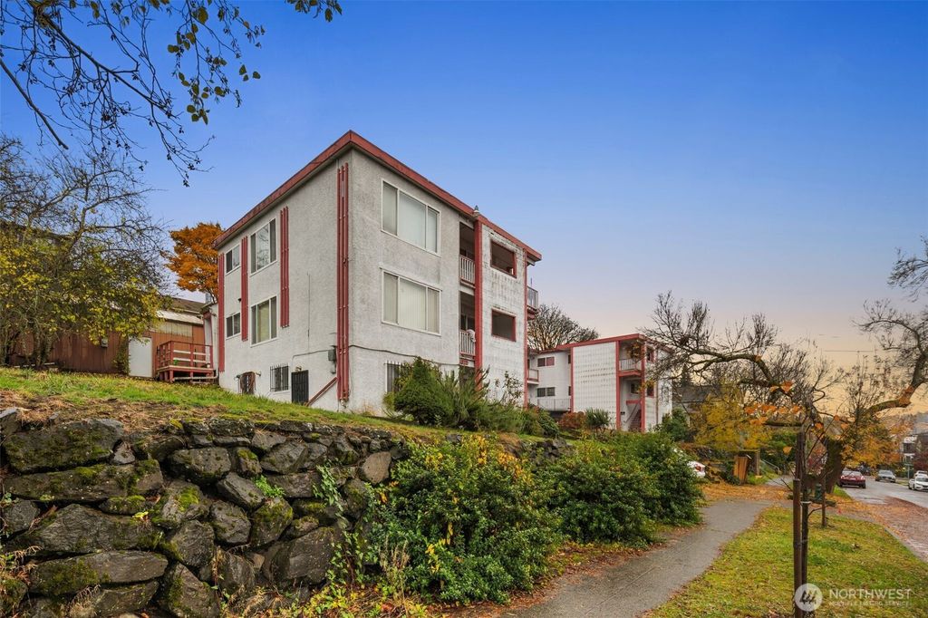 Photo of 812 29th Avenue S, Seattle, WA 98144 (MLS # 2420006)