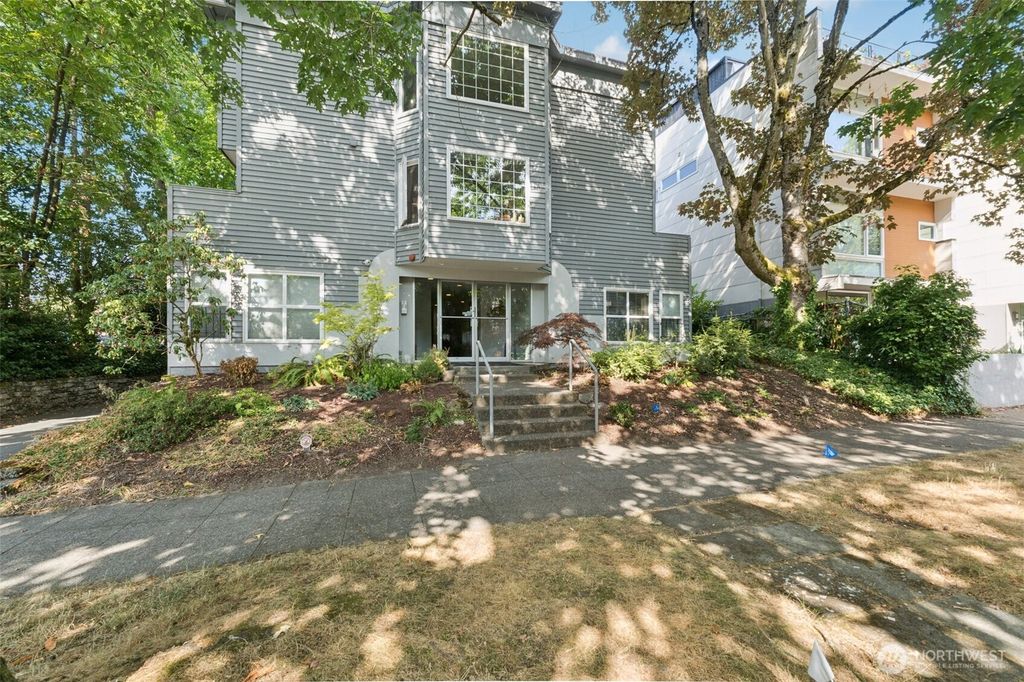 Photo of 1115 16th Avenue #3, Seattle, WA 98122 (MLS # 2417372)