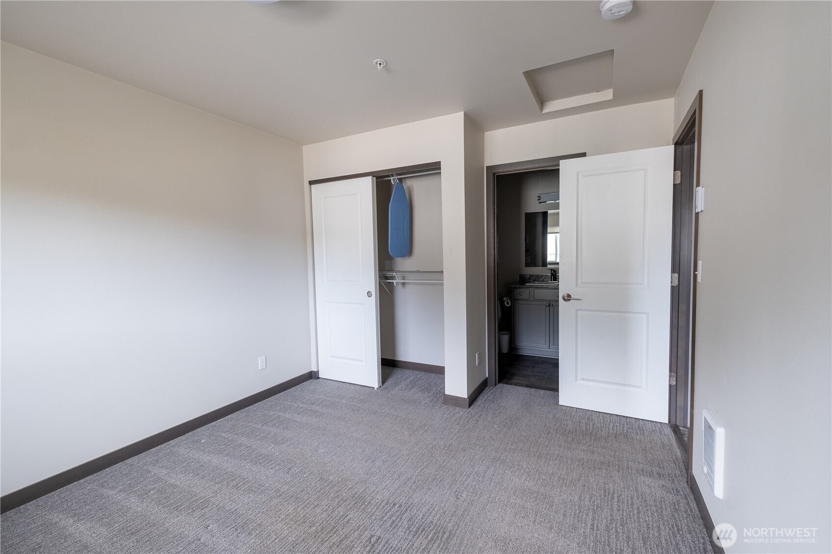 1651 SW Mulberry E303