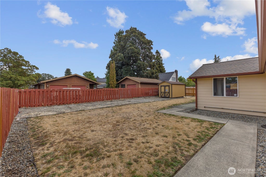 Photo of 11905 Park Avenue S, Tacoma, WA 98444 (MLS # 2594664)