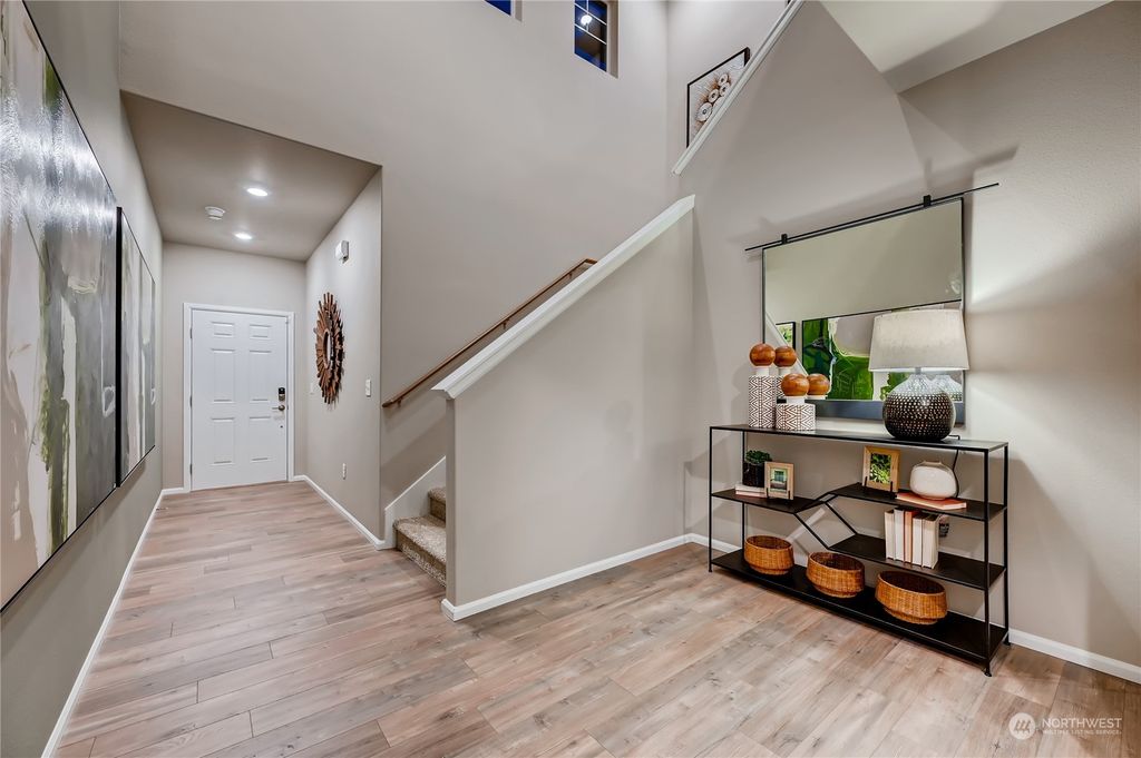 Photo of 12460 5th Place SW #32, Burien, WA 98146 (MLS # 2149502)