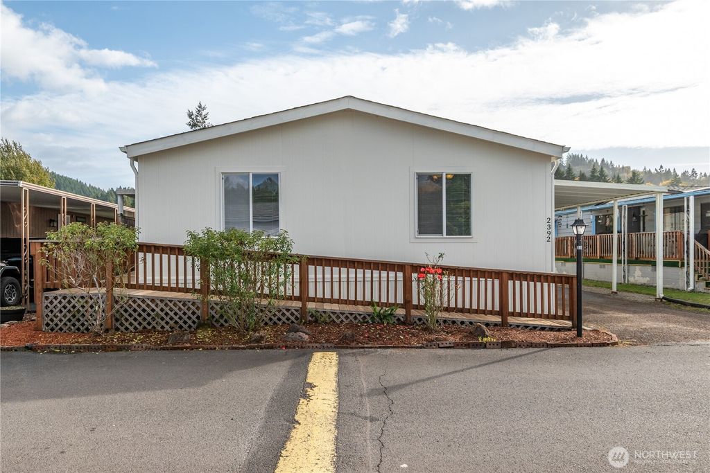 Photo of 2392 Kingfisher, Kelso, WA 98626 (MLS # 2444438)