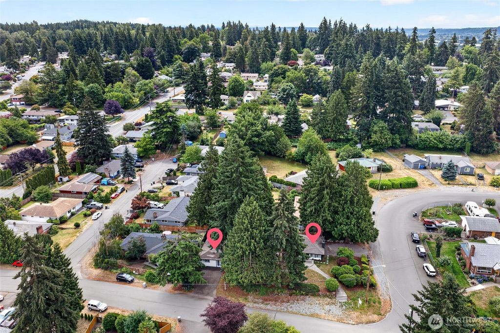 Photo of 1210 E Seattle St, Kent, WA 98030 (MLS # 2544296)