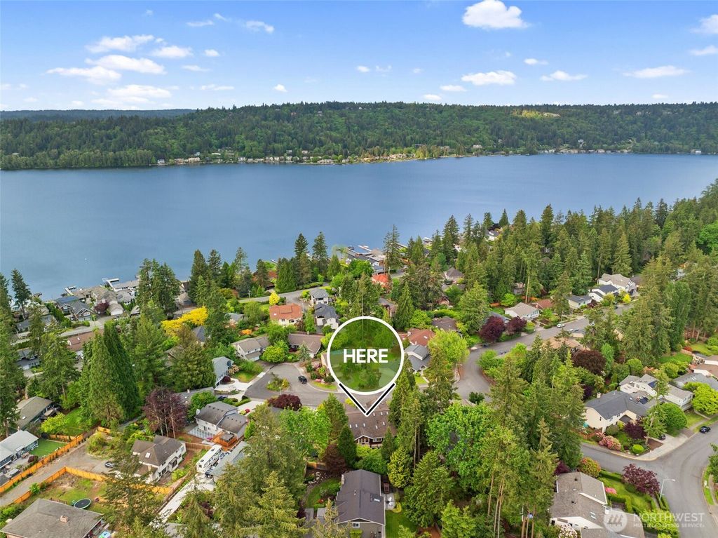 Photo of 3109 181st Avenue NE, Redmond, WA 98052 (MLS # 2482309)