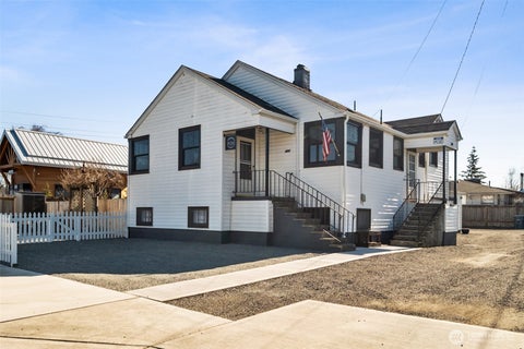 Photo of 437 Main Street, Buckley, WA 98321 (MLS # 2578236)