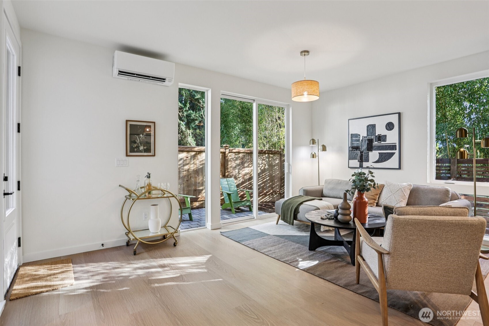 13748 Stone Avenue N