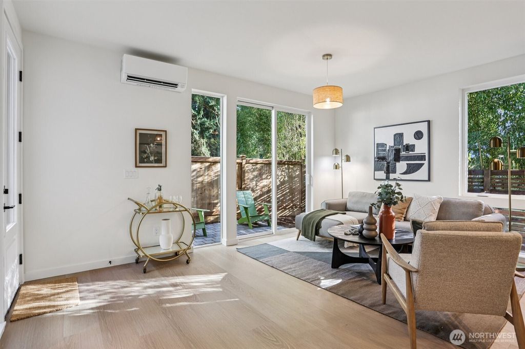 Photo of 13748 Stone Avenue N, Seattle, WA 98133 (MLS # 2457341)