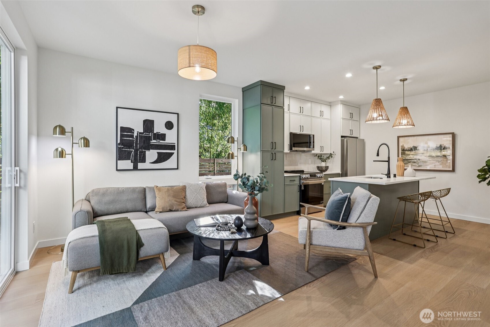 13748 Stone Avenue N