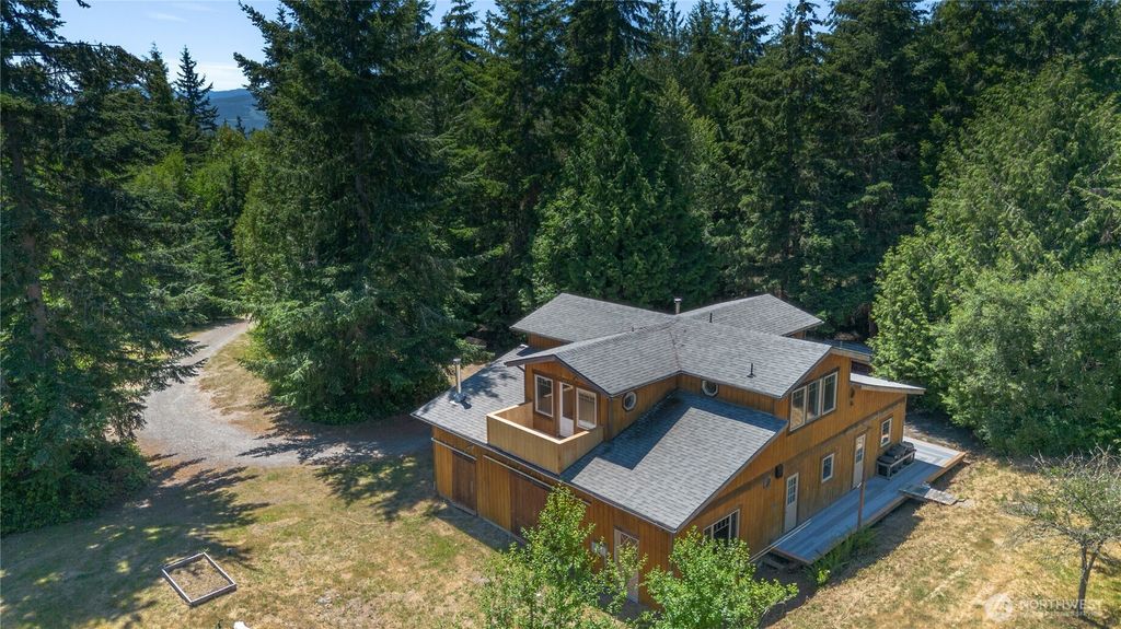 Photo of 231 Quail Ridge Court, Port Townsend, WA 98368 (MLS # 2547608)
