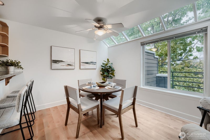 115 W Galer Street 304
