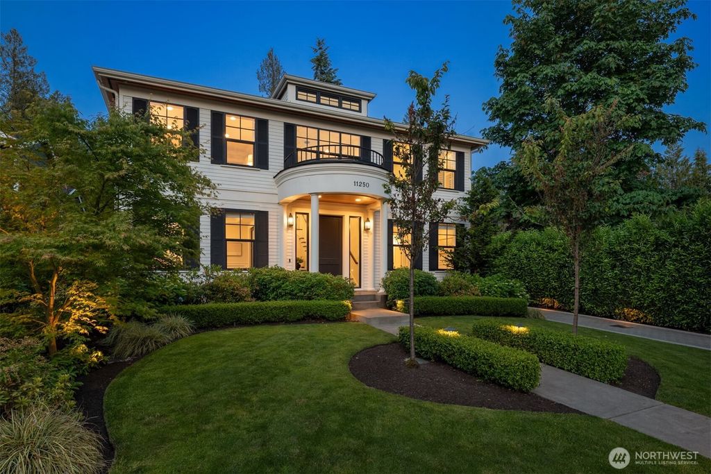 Photo of 11250 108th Avenue NE, Kirkland, WA 98033 (MLS # 2387308)
