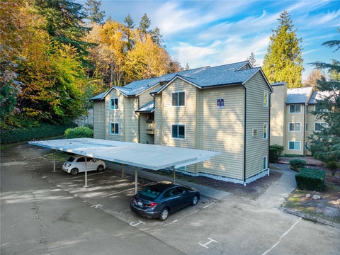 Photo of 455 Newport Way NW #103, Issaquah, WA 98027 (MLS # 2593556)