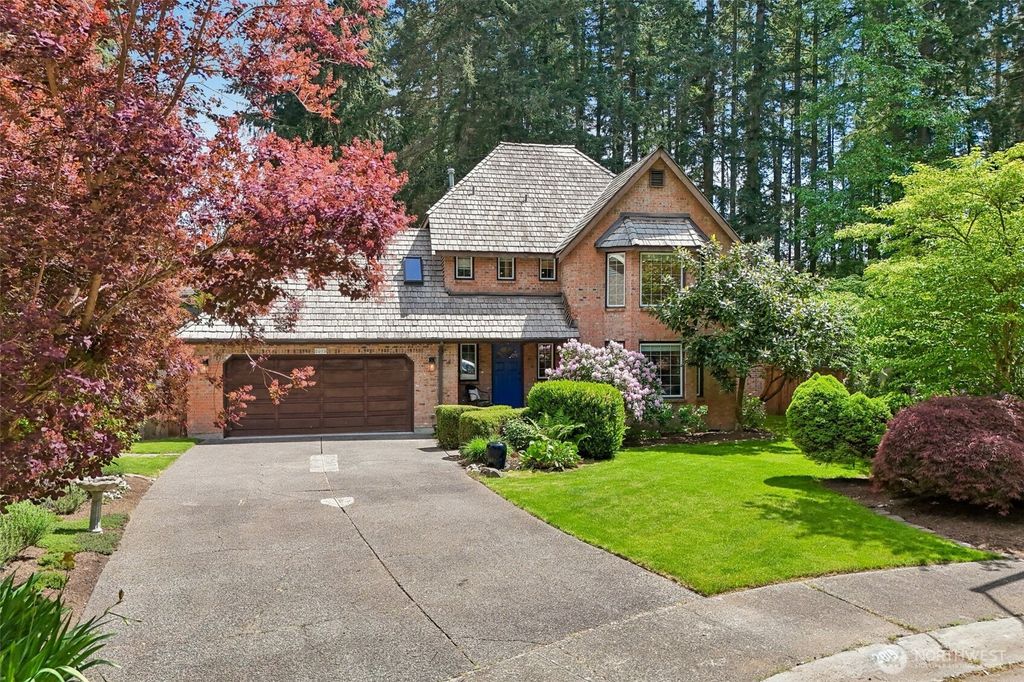 Photo of 2019 214th Street SW, Brier, WA 98036 (MLS # 2528096)