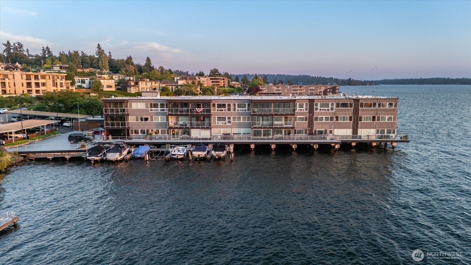 515 Lake Street S 102