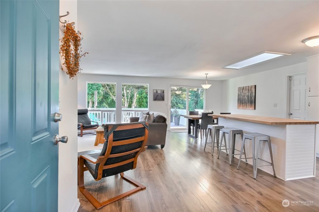 Photo of 10117 38th Place SE, Lake Stevens, WA 98258 (MLS # 2146776)