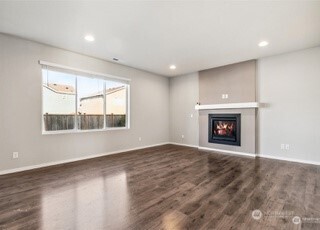 6930 Oleander Ave NE