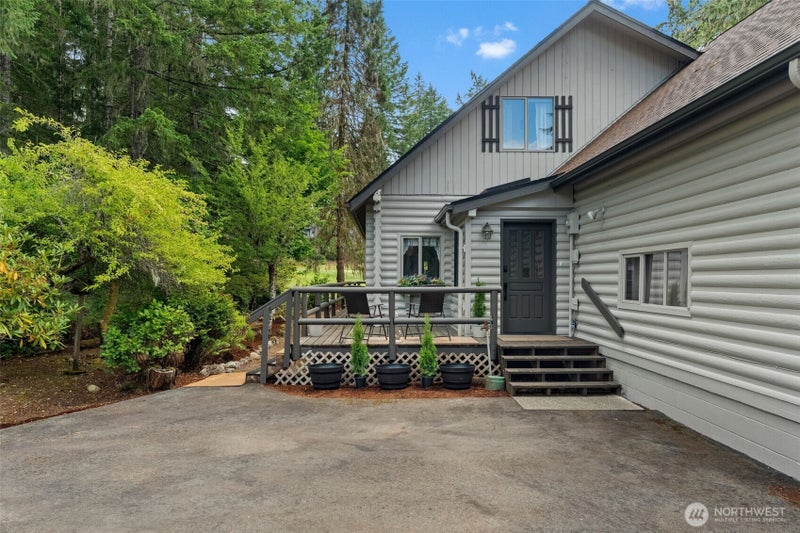 770 E Country Club Drive E