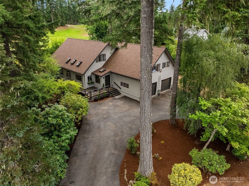 770 E Country Club Drive E