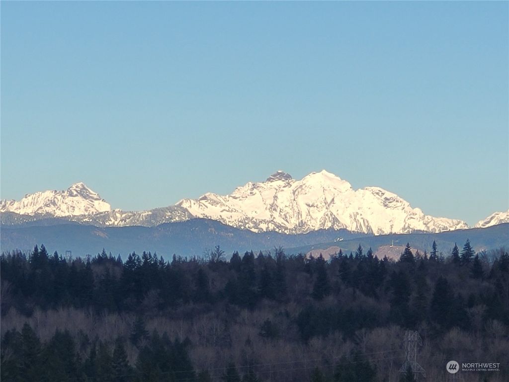 Photo of 12915 77th Place SE, Snohomish, WA 98290 (MLS # 2202937)