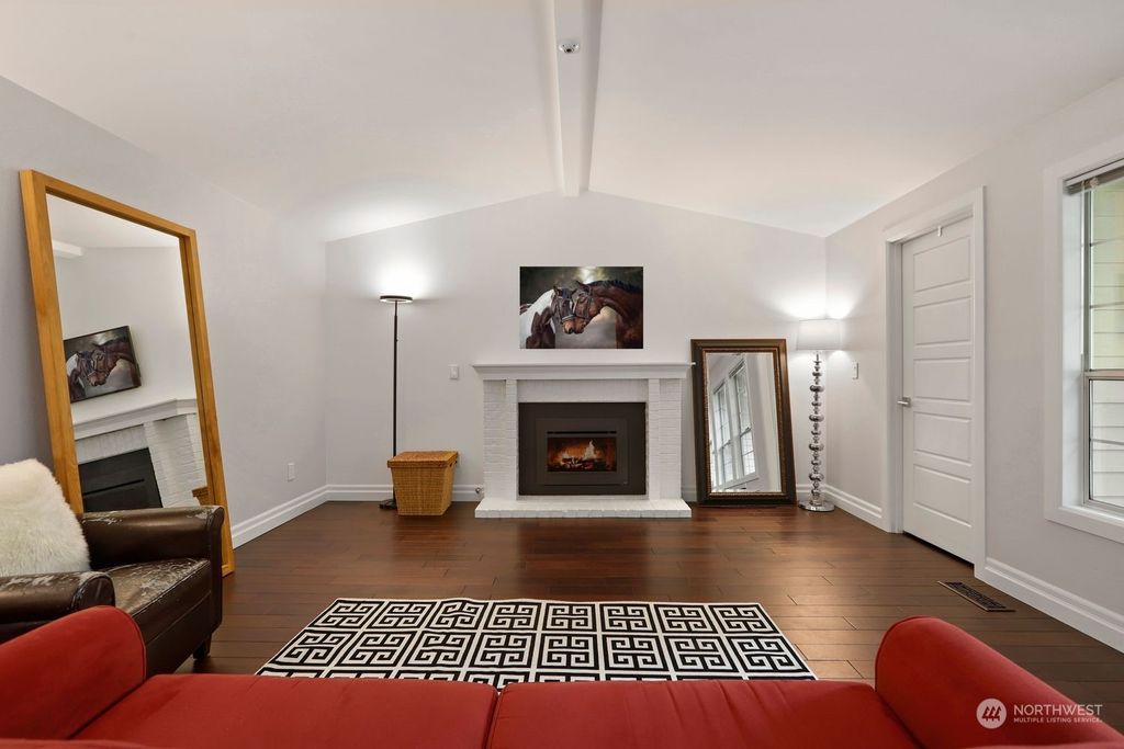 Photo of 8839 132nd Place NE, Redmond, WA 98052 (MLS # 2072381)