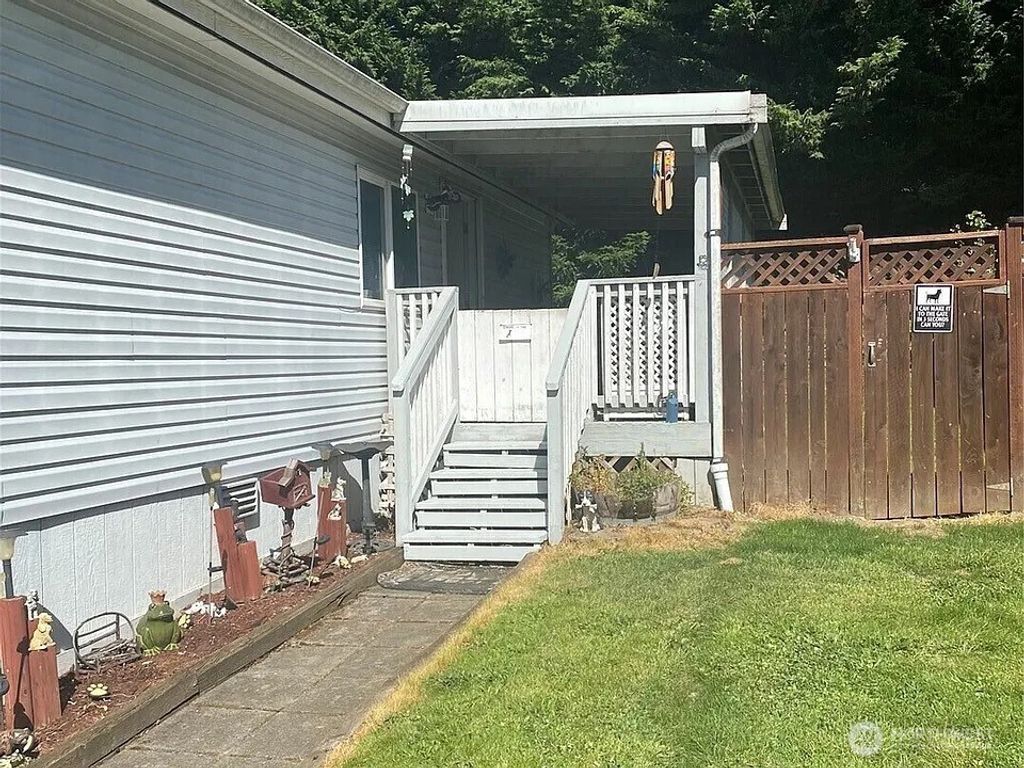 Photo of 33422 192nd Avenue SE #64, Auburn, WA 98092 (MLS # 2348371)