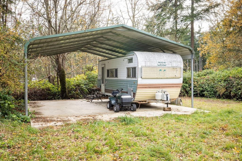 listing image 9366195398167255136