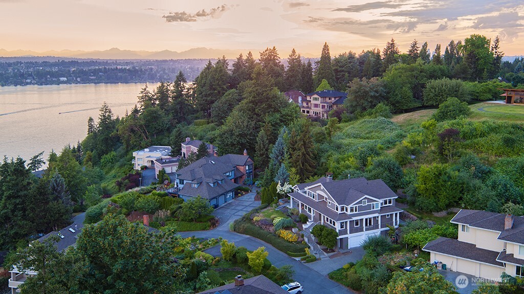 7934 Lake View Lane