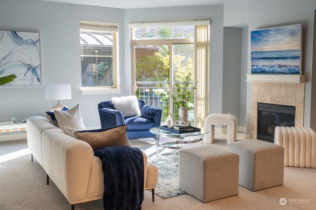 Photo of 15700 116th Avenue NE #201, Bothell, WA 98011 (MLS # 2147404)