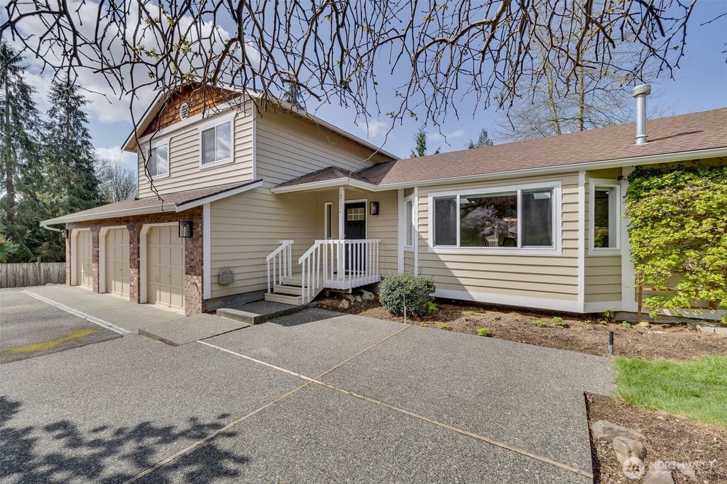 Photo of 2324 110th Drive SE, Lake Stevens, WA 98258 (MLS # 2351472)