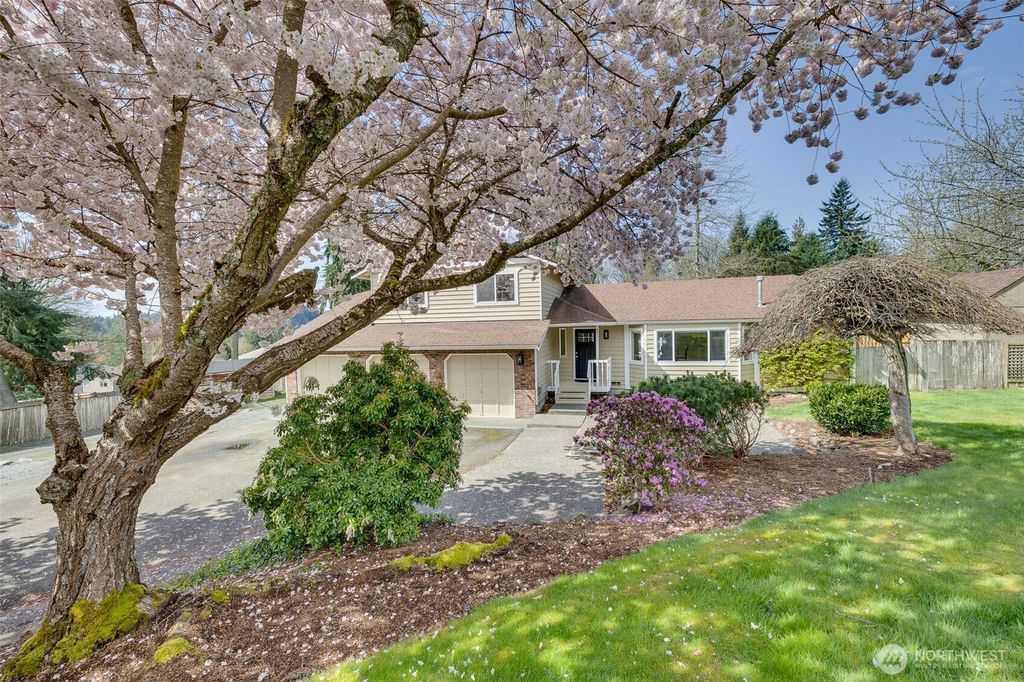 Photo of 2324 110th Drive SE, Lake Stevens, WA 98258 (MLS # 2351472)