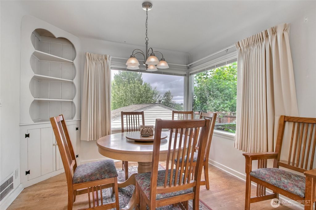 Photo of 1224 SW 158th Street, Burien, WA 98166 (MLS # 2530860)
