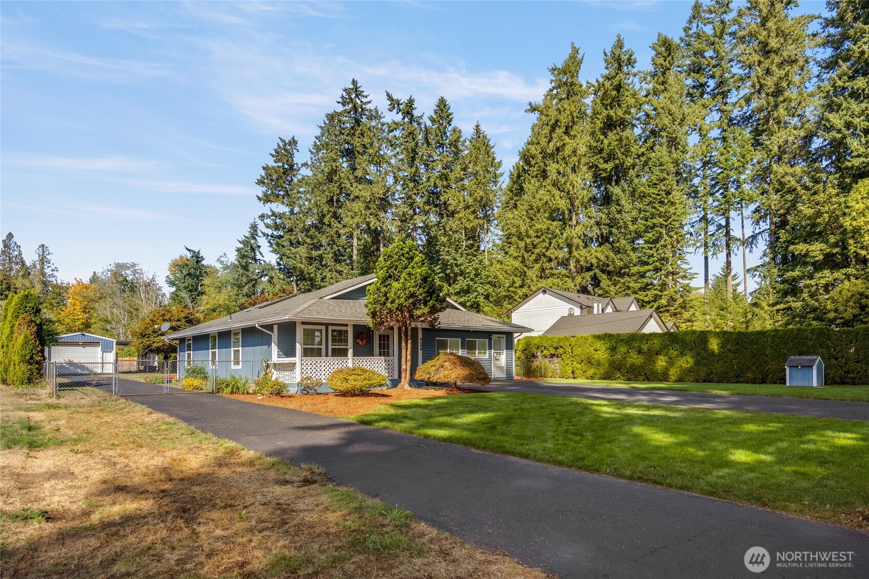 7123 Lakeside Street SW