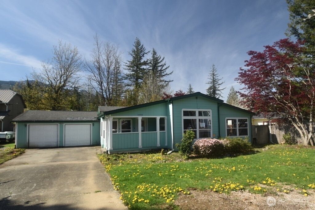 Photo of 16010 Goldbar Boulevard, Gold Bar, WA 98251 (MLS # 2364050)