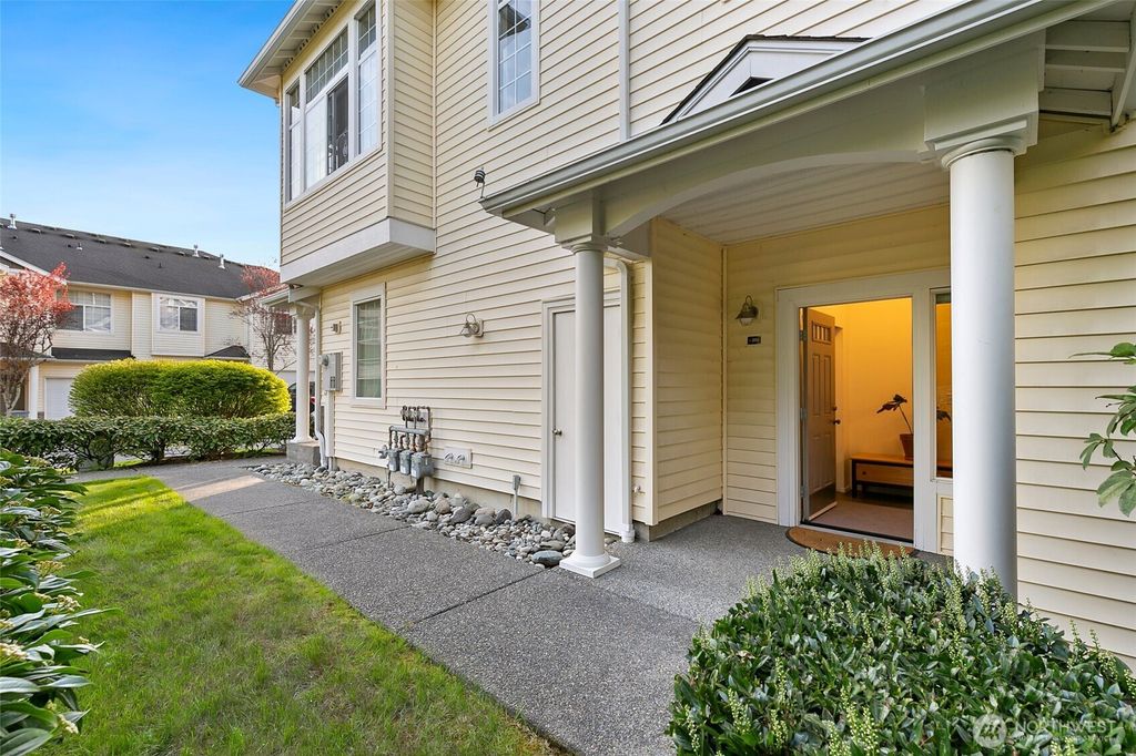 Photo of 1855 Trossachs Boulevard SE #2702, Sammamish, WA 98075 (MLS # 2423249)