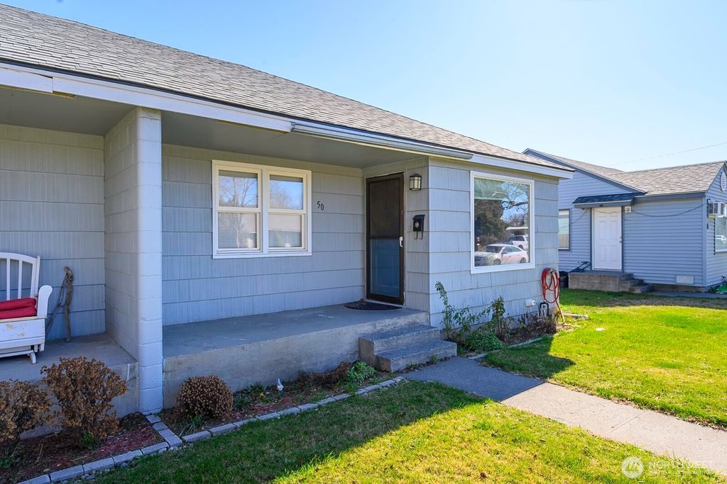 Photo of 50 52 G Street NE, Ephrata, WA 98823 (MLS # 2492378)