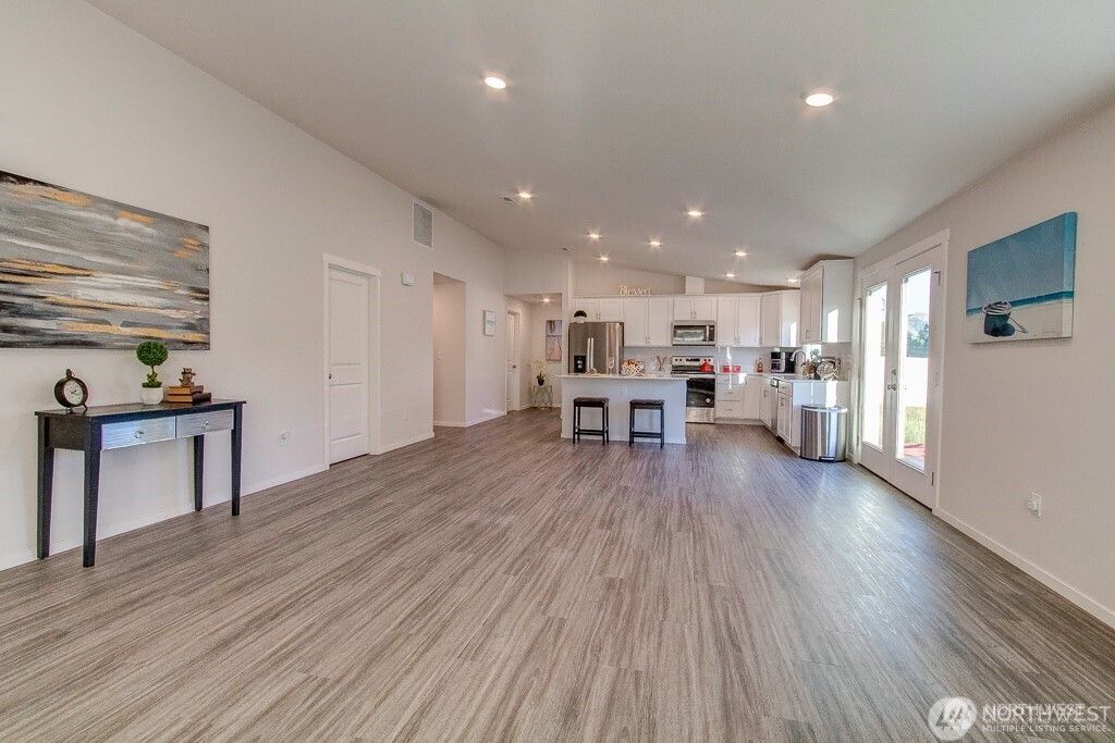 Photo of 27 Jonagold Lane, Manson, WA 98831 (MLS # 2465066)