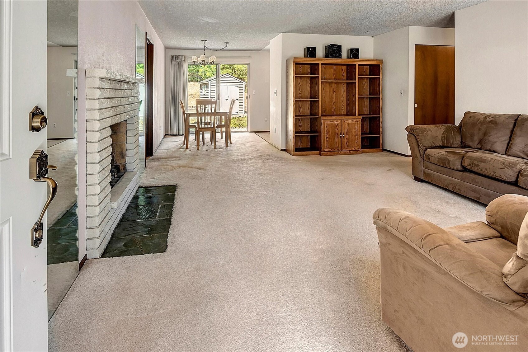 130 NE 156th Street