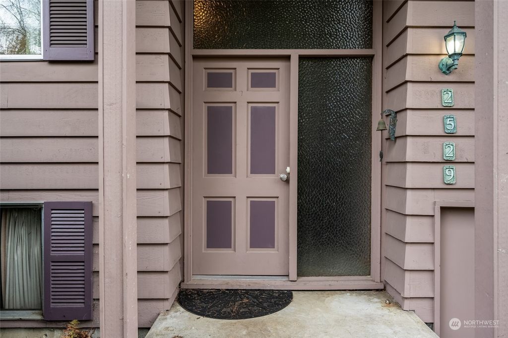 Photo of 2529 NE 203rd Street, Shoreline, WA 98155 (MLS # 2304596)