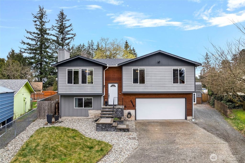 Photo of 4629 135th Street NE, Marysville, WA 98271 (MLS # 2347787)