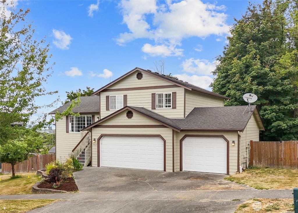 Photo of 7937 265th Street NW, Stanwood, WA 98292 (MLS # 2365453)