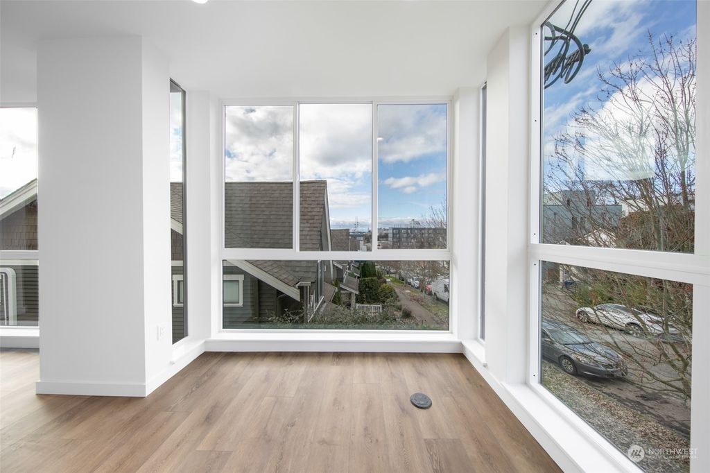 Photo of 1675 S Lane Street, Seattle, WA 98104 (MLS # 2200546)