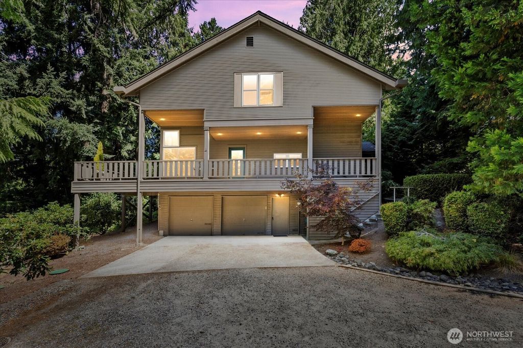 Photo of 7104 NE 118th Street, Kirkland, WA 98034 (MLS # 2413832)