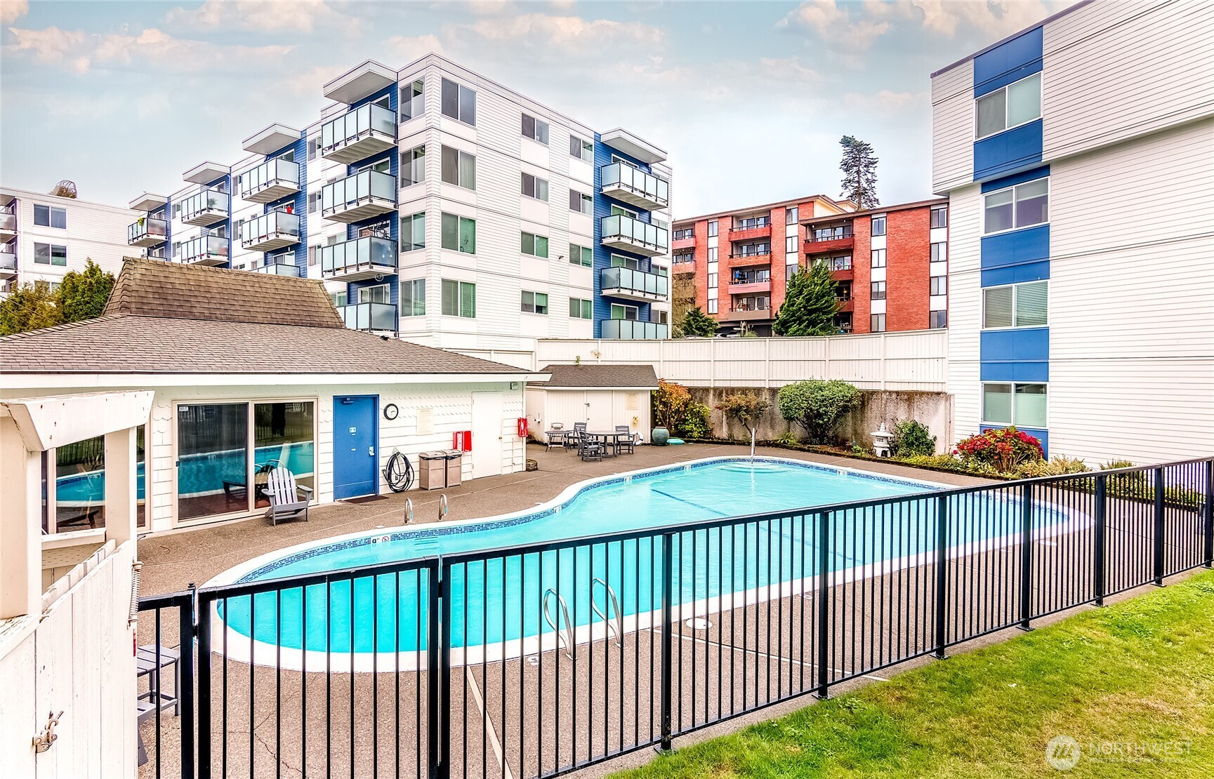 3722 27th Place W 101