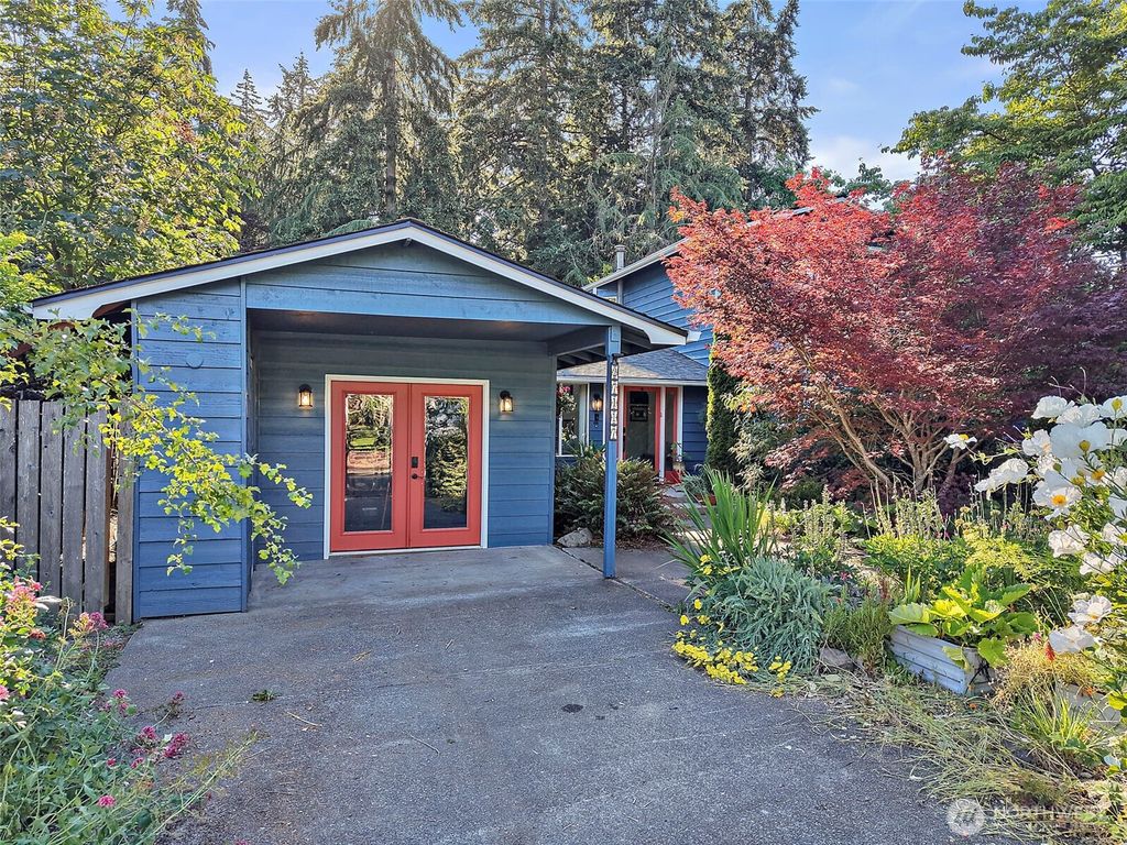 Photo of 27117 41st Place S, Kent, WA 98032 (MLS # 2542904)